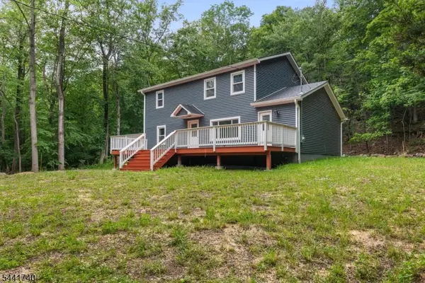 557 Burnt Meadow Rd, West Milford Twp., NJ 07480