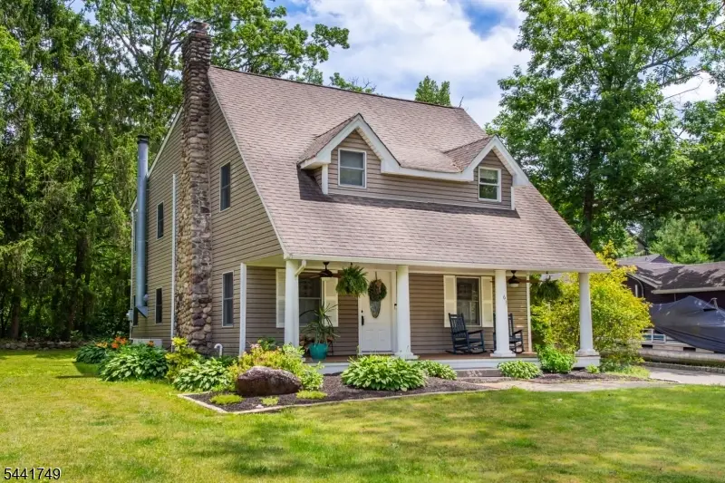 63 Ramapo Rd, Hewitt, NJ 07421 - #2