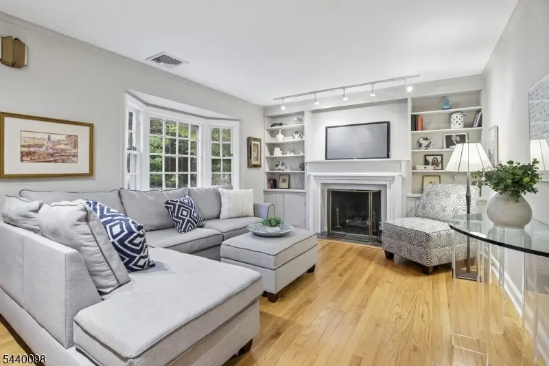 31 Knollwood Ave, Madison, NJ 07940 - #3