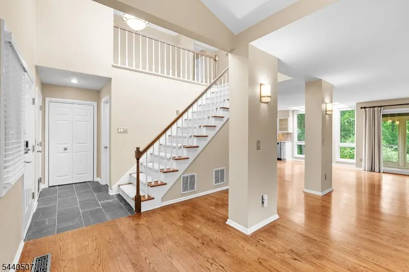 31 Stone Row Ln, Oak Ridge, NJ 07438 - #3