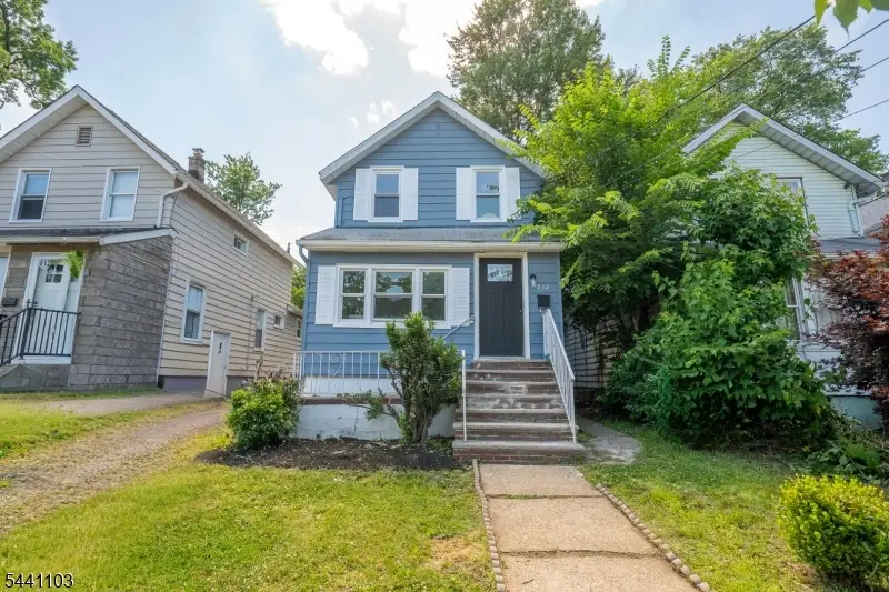 810 Spruce St, Roselle, NJ 07203 - #3
