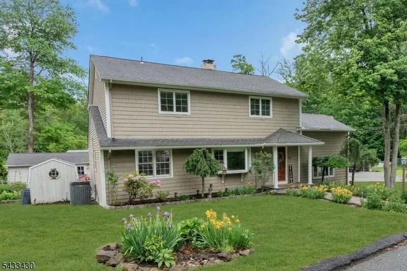 30 Laurel Dr, Packanack Lake, NJ 07470 - #1
