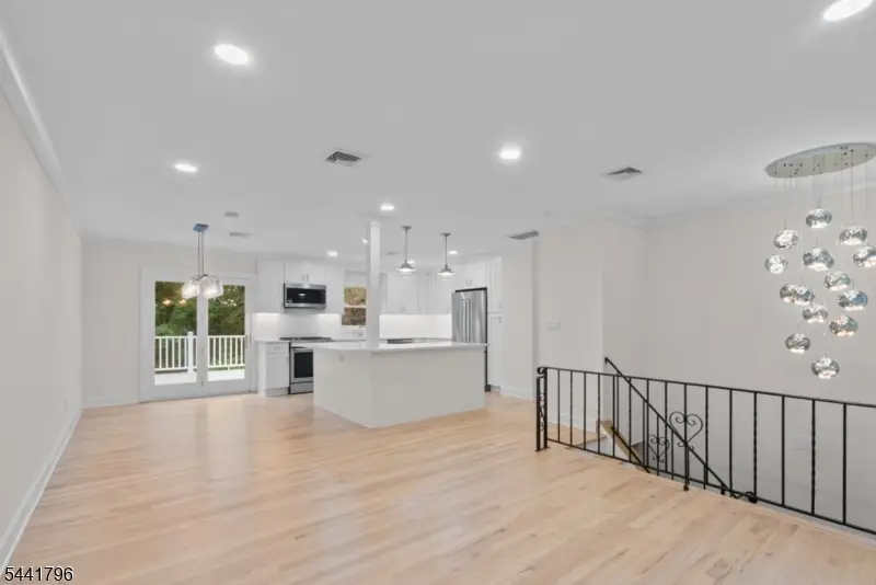 13 Chickadee Rd, Mount Olive, NJ 07828 - #3