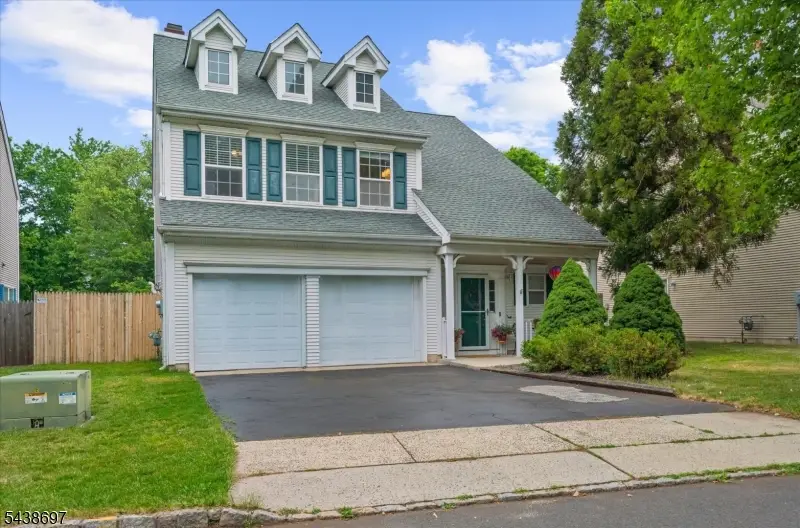 8 Cottage Pl, Branchburg, NJ 08876 - #2