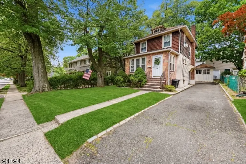 112 Grove Ave, Verona, NJ 07044 - #2