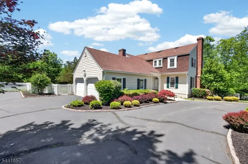 17 Cedar Rd, Whitehouse Station, NJ 08889 - #1