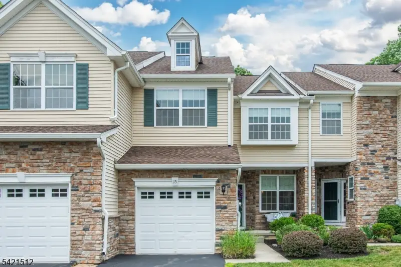 15 Julia Pl, Budd Lake, NJ 07828 - #1