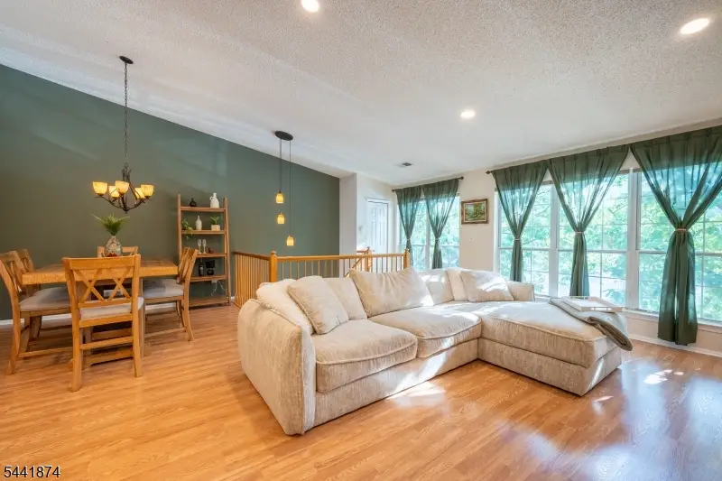75 Gregory Ln #1506, Franklin Park, NJ 08823 - #3