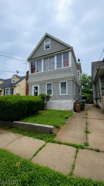 25 W 15th St, Linden City, NJ 07036