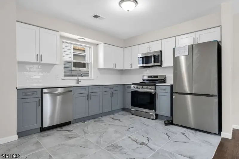 232 4th St, Newark, NJ 07107 - #3