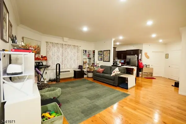6708 Jackson St #8, Guttenberg Town, NJ 07093