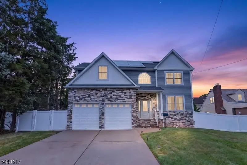 310 Campbell St, Woodbridge, NJ 07095 - #1