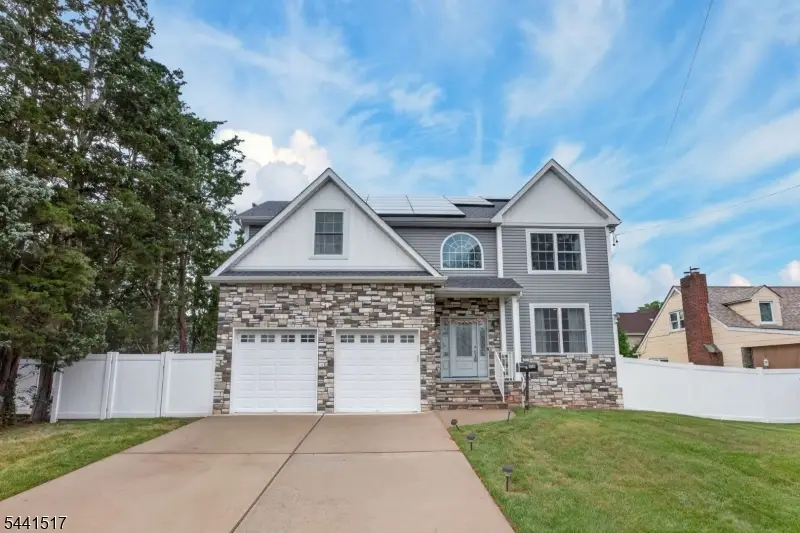 310 Campbell St, Woodbridge, NJ 07095 - #2
