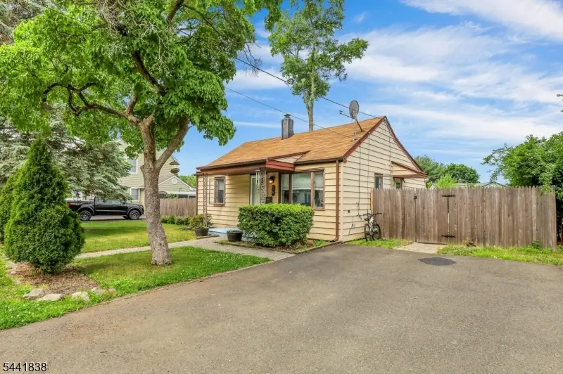 16 Boulevard Ave., Haskell, NJ 07420 - #3