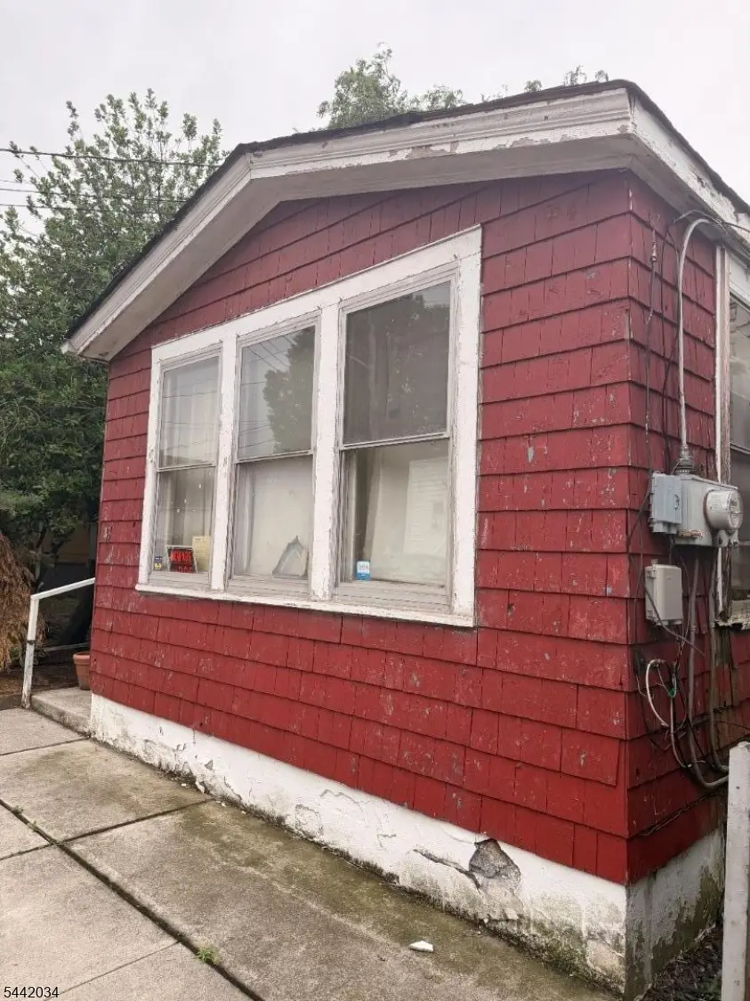 47 May St, Hopelawn, NJ 08861 - #2