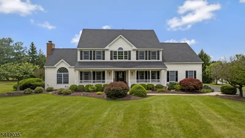 23 Deer Path, Flagtown, NJ 08844 - #1