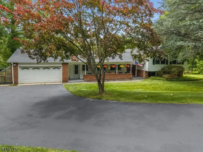 7 Sky View Garden Rd, Clinton, NJ 08833 - #2