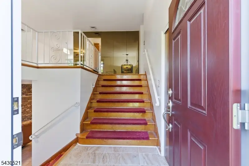 56 Frances Dr, Clark, NJ 07066 - #3