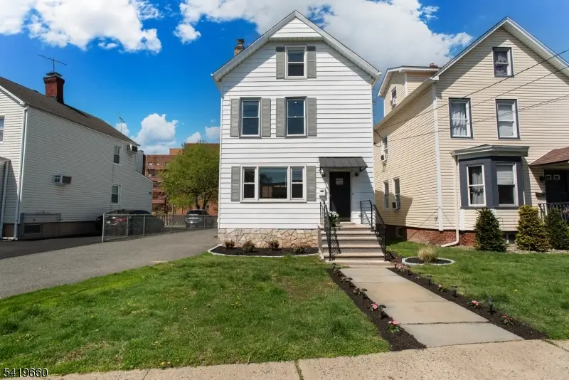 108 Thomas St, Watsessing, NJ 07042 - #2