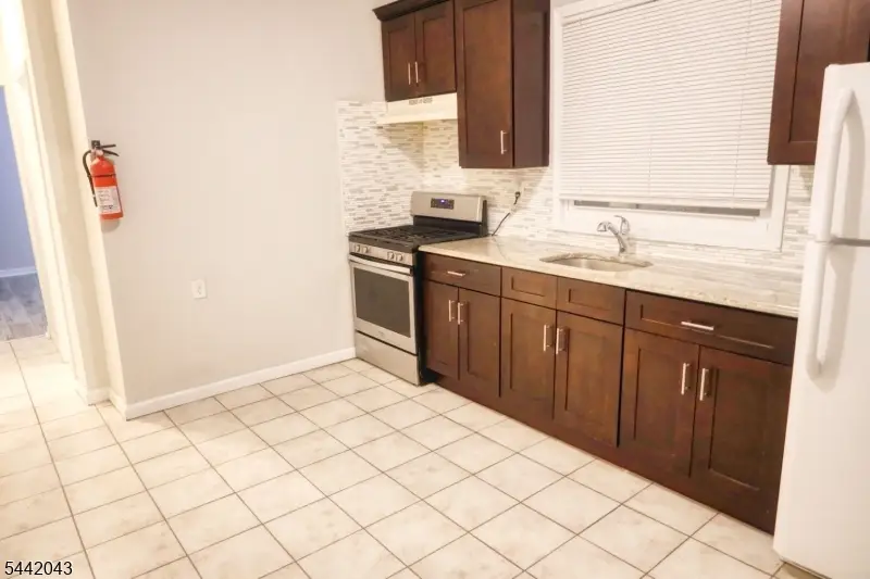 9 Emerson Pl, Newark, NJ 07114 - #3