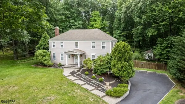 11 Laurel Ln, Hanover Twp., NJ 07950