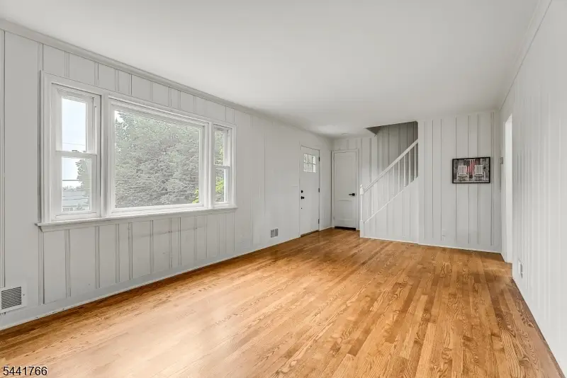 27 Dogwood Rd, Morris Plains, NJ 07950 - #3
