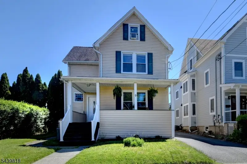 9 Walnut St, Little Falls, NJ 07424 - #1