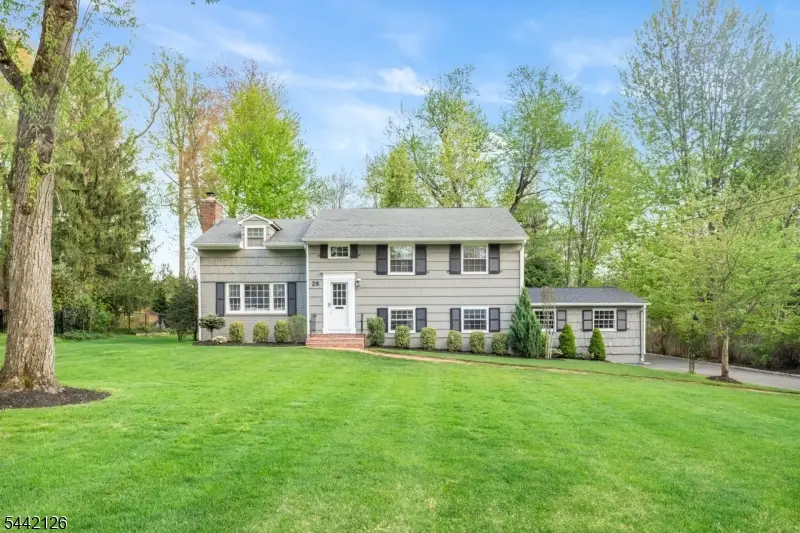 28 Spring Ridge Dr, Berkeley Heights, NJ 07922 - #3