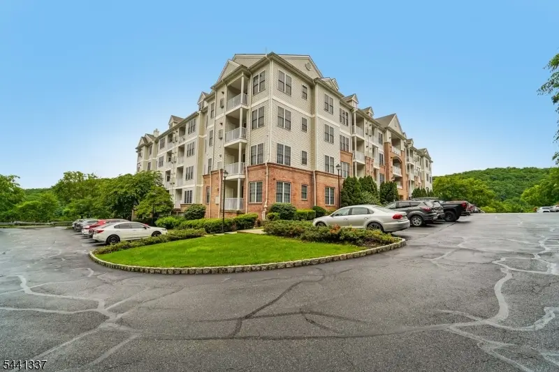 6214 Brookhaven Ct #214, Riverdale, NJ 07457 - #2