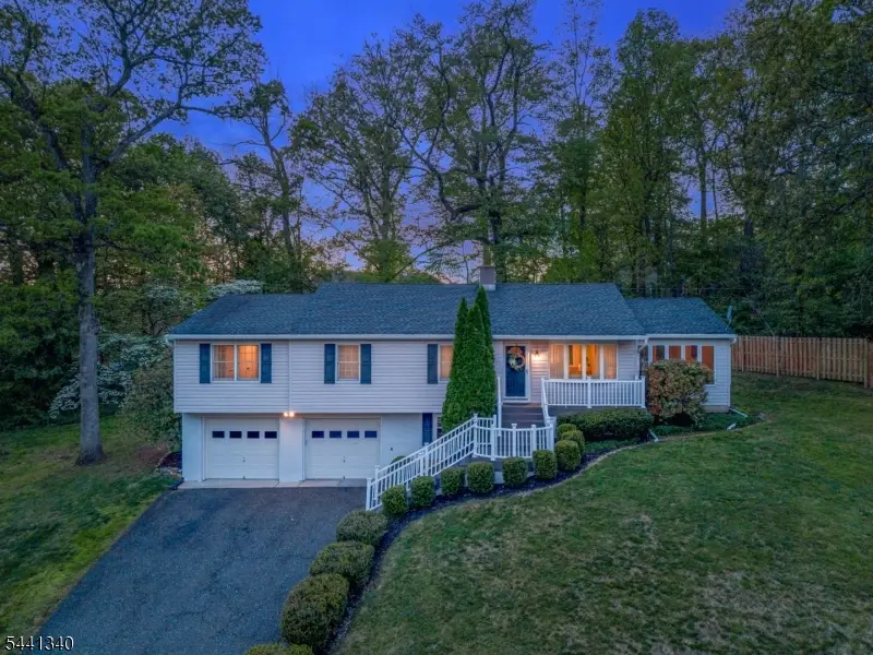 42 Chilton St, Bernardsville, NJ 07924 - #1