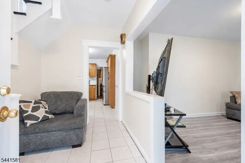 37 Fenner Ave, Clifton, NJ 07013 - #3