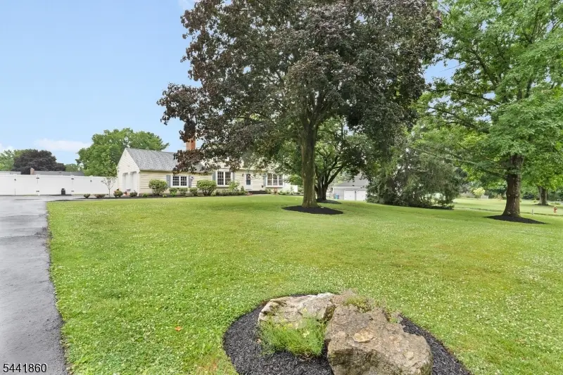 38 River Bend Rd, Clinton, NJ 08809 - #2