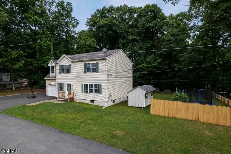 13 Cranberry Ledge Rd, Byram, NJ 07821 - #2