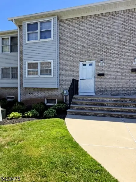 1030 Robin Rd, Hillsborough Twp., NJ 08844