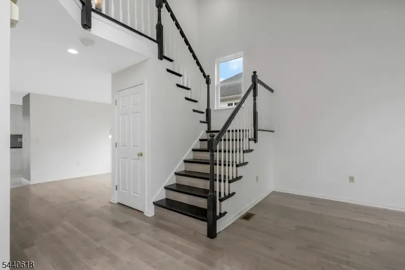 450 Vanderveer Rd, Bradley Gardens, NJ 08807 - #2