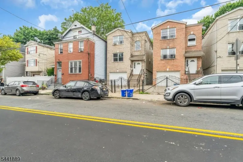 285 S 6th St, Newark, NJ 07103 - #1