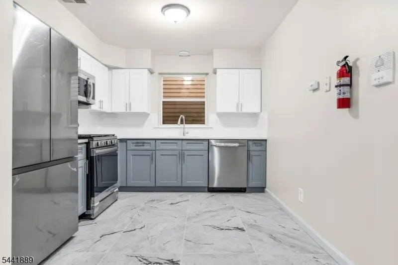 285 S 6th St, Newark, NJ 07103 - #3