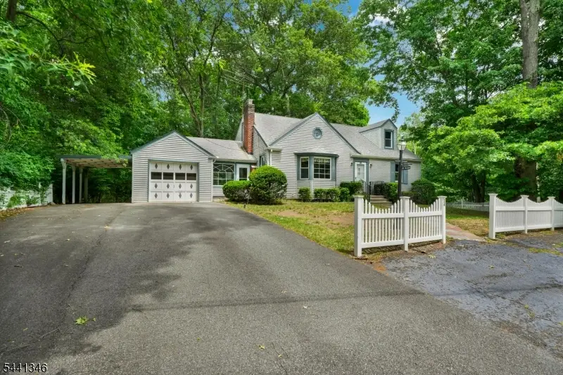 24 Lakeside Dr, Parsippany Troy Hills, NJ 07005 - #2