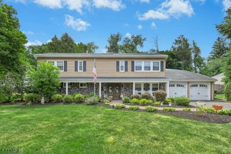 1179 Blazo Ter, Mountainside, NJ 07092 - #1