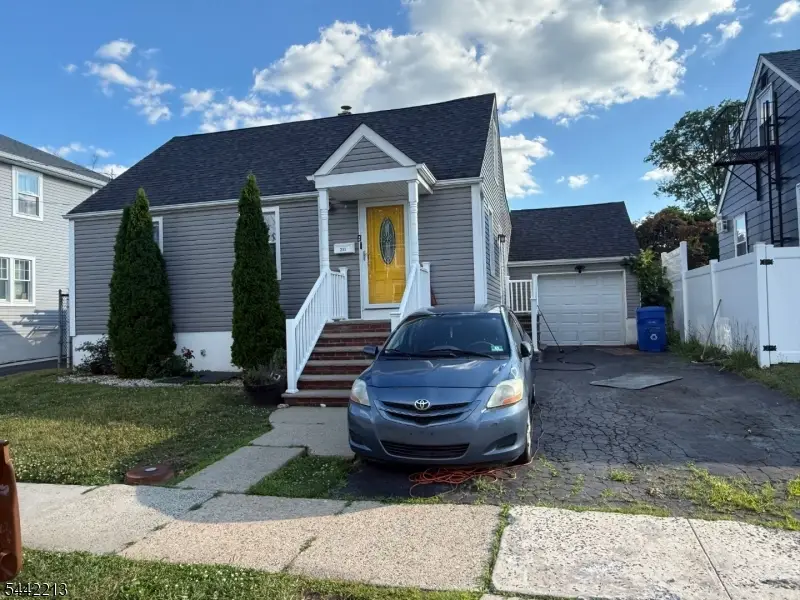 211 Bradford Ave, Linden, NJ 07036 - #1