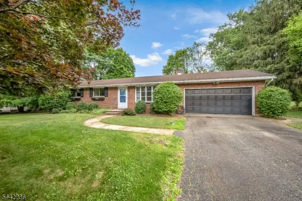 169 Rymon Rd, Washington Twp., NJ 07882
