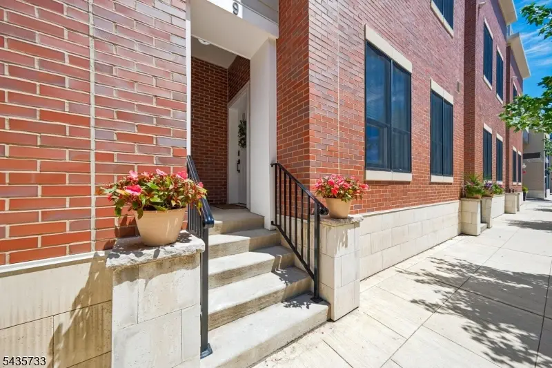 9 Farrand St, Bloomfield, NJ 07003 - #1