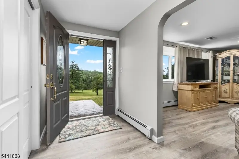 9 Ernella Dr, White, NJ 07823 - #2