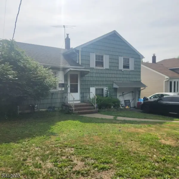 826 Joralemon St, Belleville Twp., NJ 07109