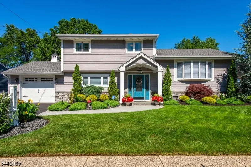 226 Winifred Dr, Totowa, NJ 07512 - #1