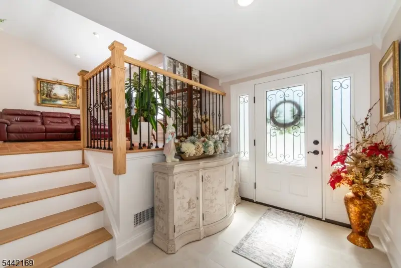 226 Winifred Dr, Totowa, NJ 07512 - #2