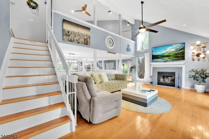 203 Kingsberry Dr, Franklin, NJ 08873 - #2