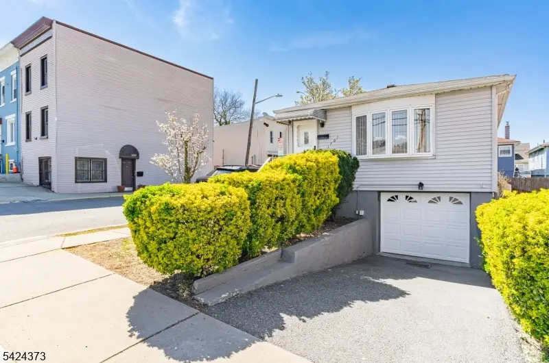 1701 79th St, North Bergen, NJ 07047 - #2