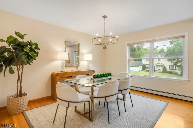 27 Harvest Ln, Livingston, NJ 07039 - #2