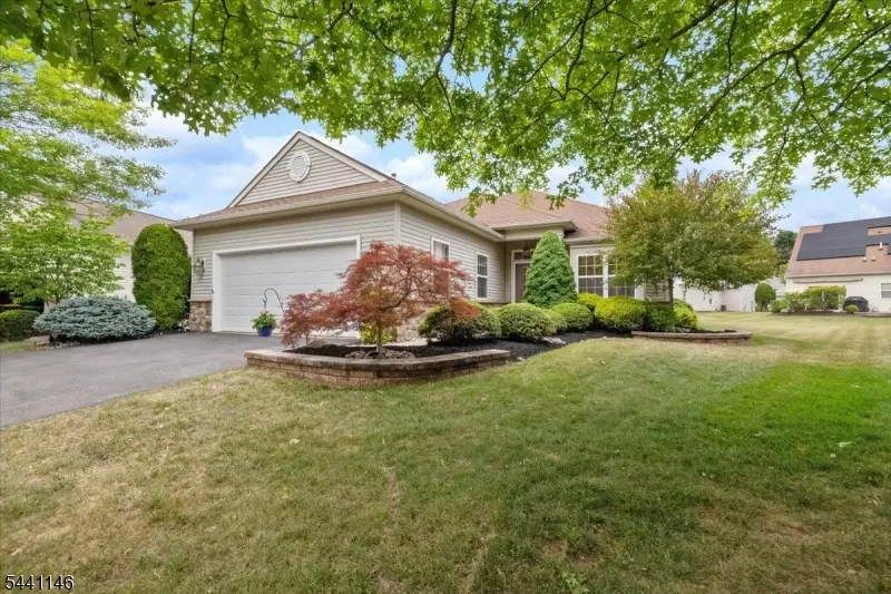 43 Renaissance Blvd, Franklin, NJ 08873 - #2